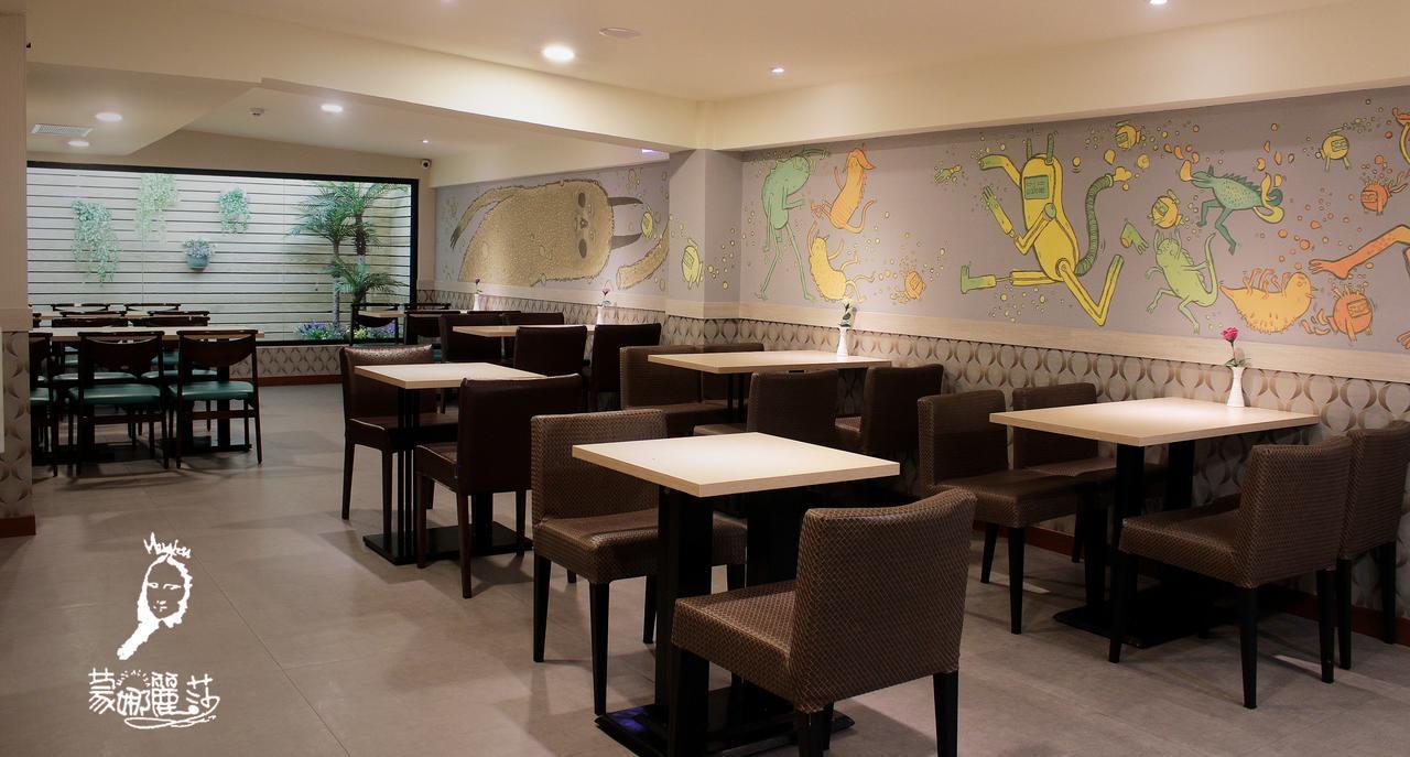 Monalisa Hotel Tainan Esterno foto