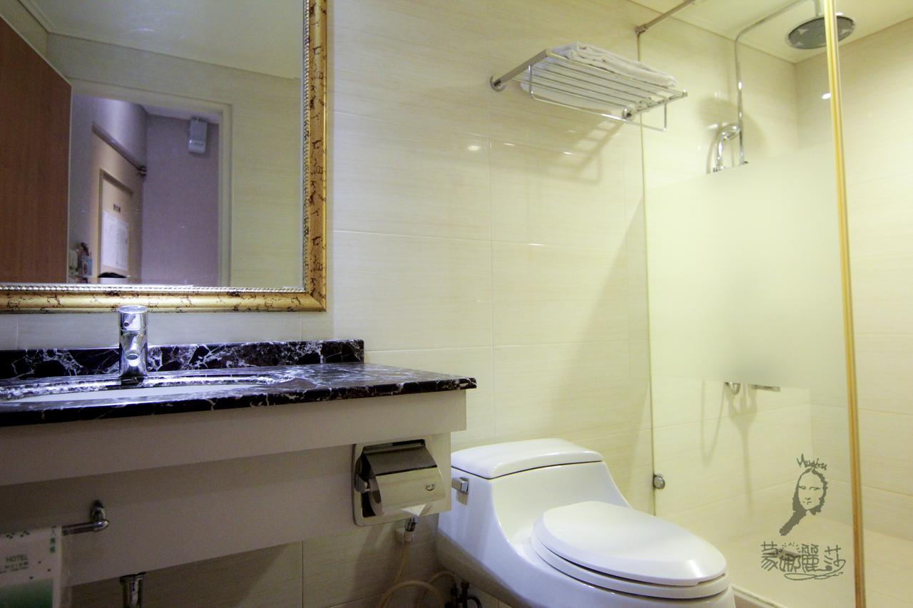 Monalisa Hotel Tainan Esterno foto